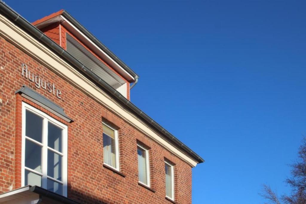 Haus Auguste, Kormoran Apartment Росток Екстериор снимка